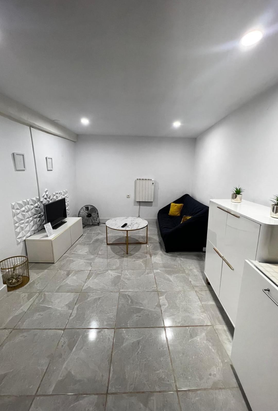 Apartament Apartamento Centrico Economico En Berga P1 Zewnętrze zdjęcie